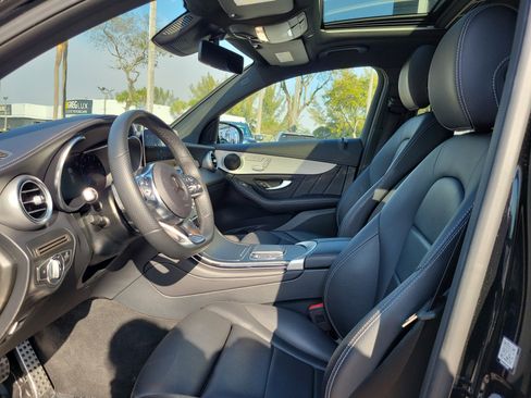 Used 2022 Mercedes-Benz GLC 300 4MATIC Coupe image 12