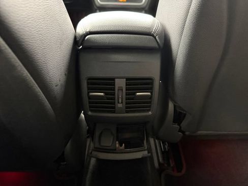 Used 2020 Mercedes-Benz GLA 250 4MATIC image 21