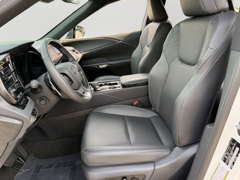 Certified 2025 Lexus RX 350 Premium AWD/4WD image 15