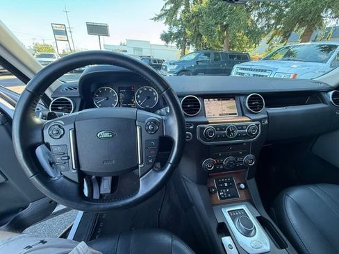 Used 2015 Land Rover LR4 HSE AWD/4WD image 45