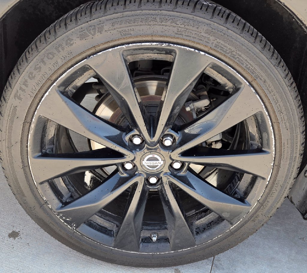 Used 2017 Nissan Maxima SR w/ Midnight Edition FWD image 10