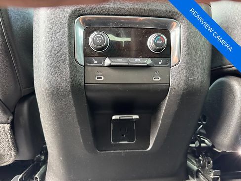 Used 2022 Chevrolet Tahoe Z71 w/ Luxury Package AWD/4WD image 20