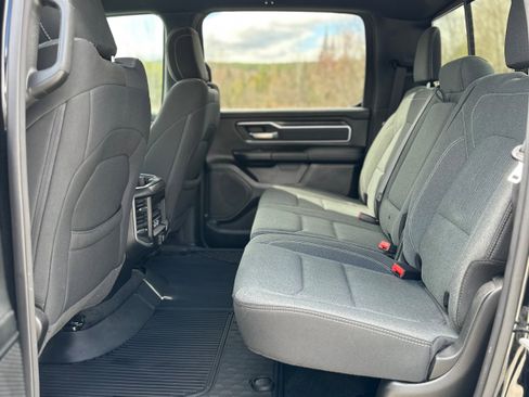 Used 2021 RAM 1500 Big Horn AWD/4WD image 18
