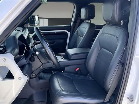 Certified 2023 Land Rover Defender 110 SE image 19