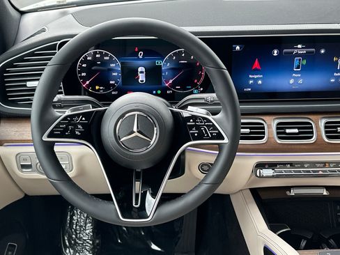 New 2026 Mercedes-Benz GLE 450 4MATIC Coupe image 14