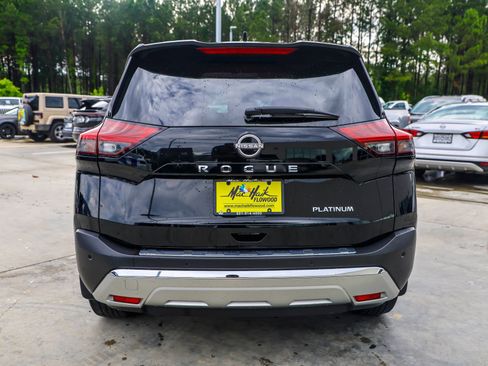 Used 2023 Nissan Rogue Platinum w/ Platinum Premium Package FWD image 6