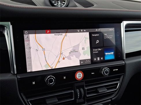 Used 2024 Porsche Macan S image 16