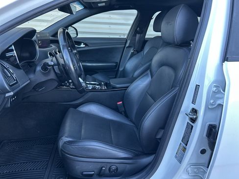 Used 2022 Kia Stinger GT-Line w/ Sun & Sound Package image 3