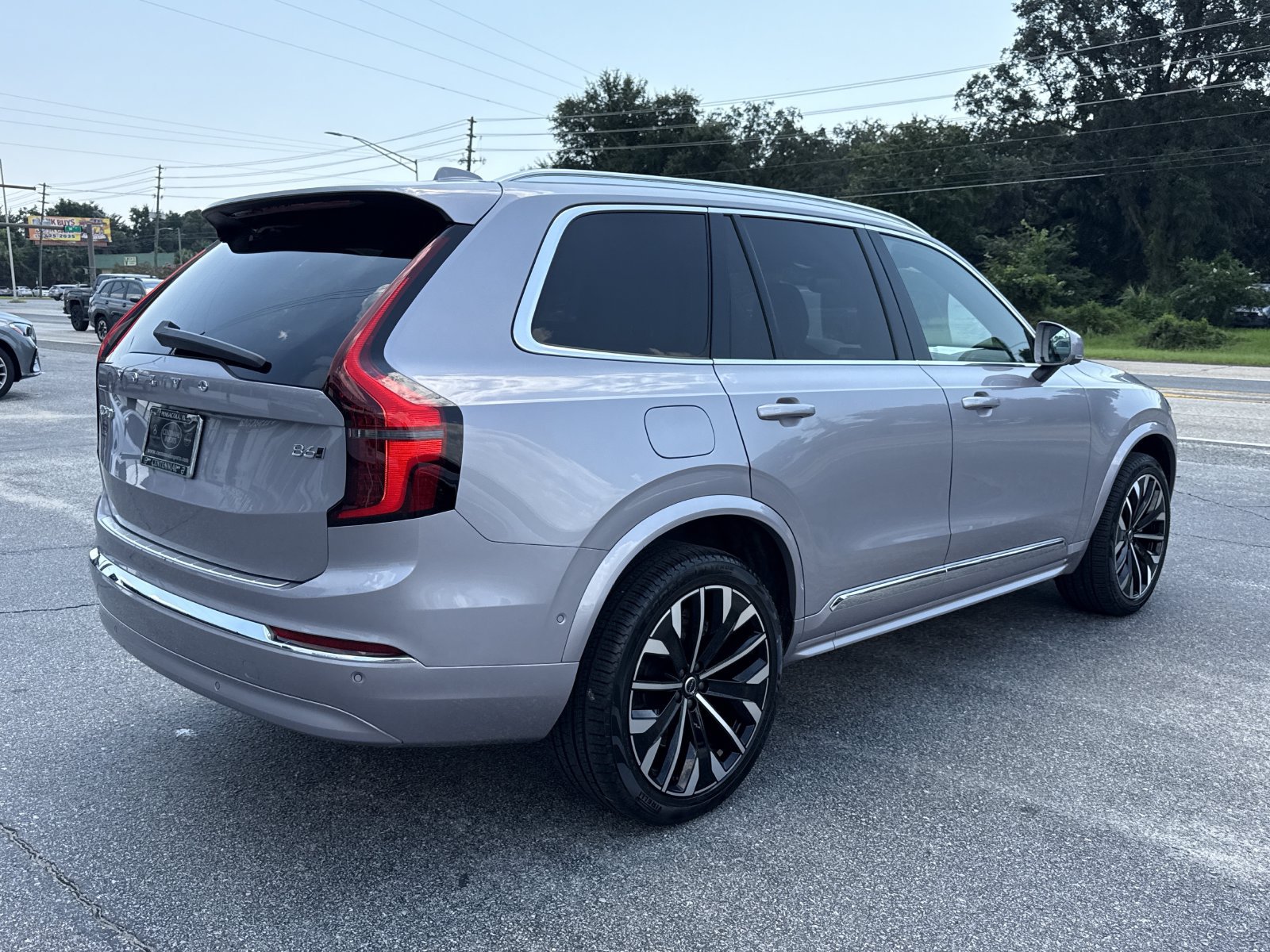 Certified 2026 Volvo XC90 B6 Plus AWD/4WD image 5