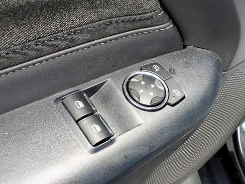 Used 2025 Ford Mustang Coupe RWD image 16