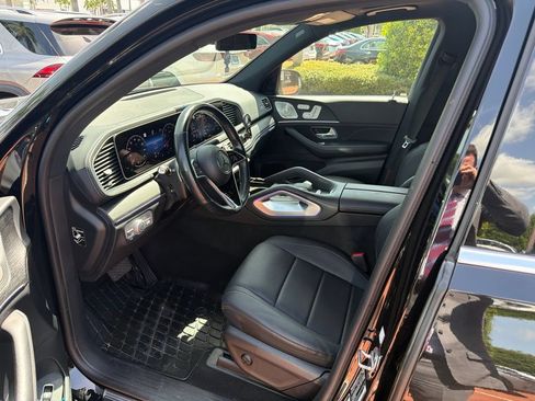 Certified 2024 Mercedes-Benz GLS 450 4MATIC image 3