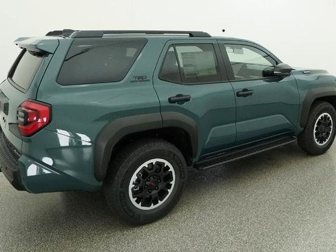 New 2026 Toyota 4Runner TRD Off-Road Premium AWD/4WD image 9