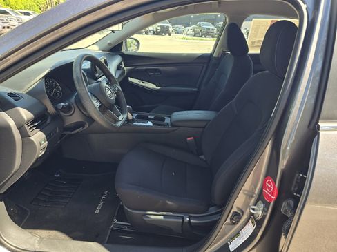 Certified 2025 Nissan Sentra S FWD image 11