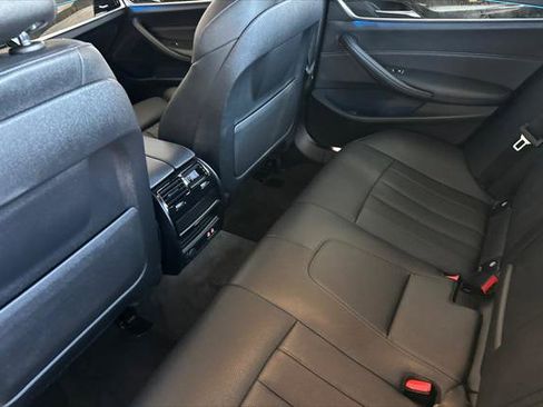 Used 2021 BMW 530e w/ Convenience Package image 11