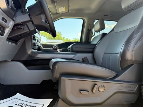 Used 2025 Ford F150 Lariat w/ Equipment Group 501A Mid AWD/4WD image 24