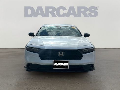 Used 2023 Honda Accord Sport image 2