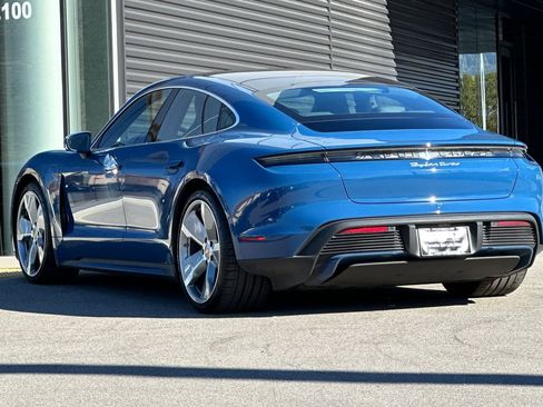 Used 2022 Porsche Taycan Turbo S image 3