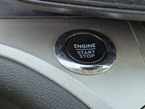 Certified 2022 Ford Explorer XLT image 26