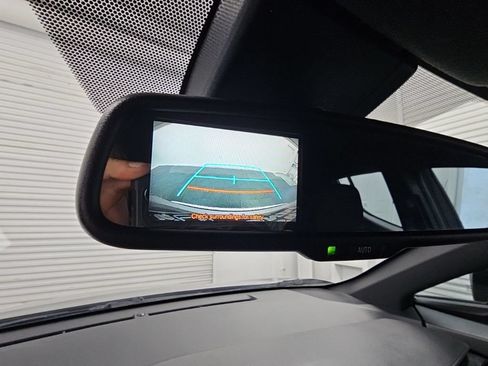 Used 2018 Toyota C-HR XLE FWD image 16