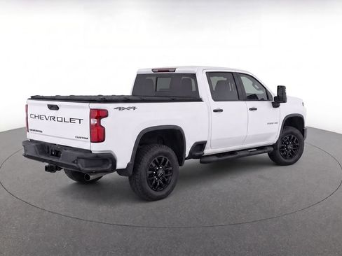 Used 2025 Chevrolet Silverado 2500 Custom w/ Custom Value Package AWD/4WD image 4
