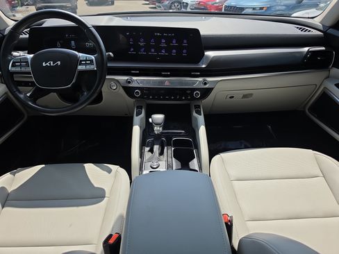 Certified 2024 Kia Telluride S FWD image 12