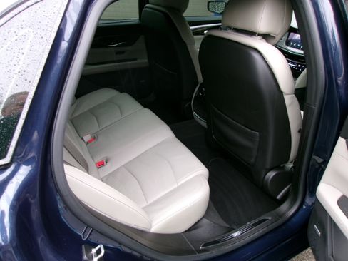 Used 2018 Cadillac CT6 Luxury image 13