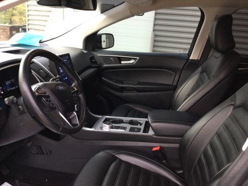 Used 2021 Ford Edge SEL w/ Convenience Package image 7