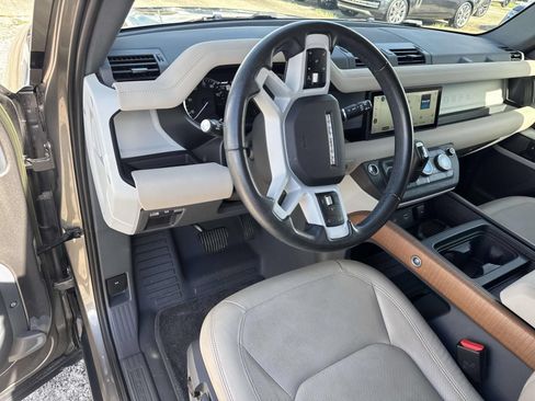 Used 2023 Land Rover Defender 110 S AWD/4WD image 17