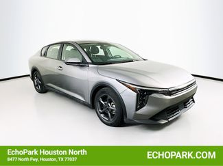 Used 2025 Kia K4 LXS video 1