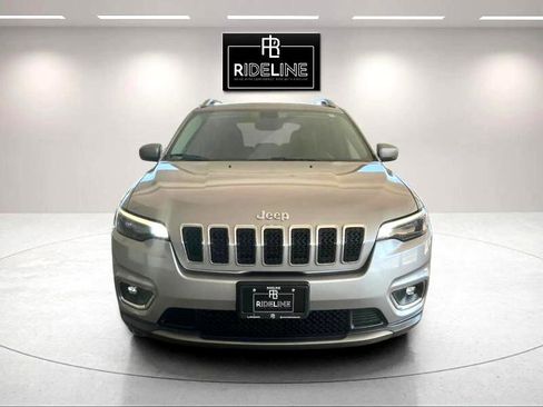 Used 2019 Jeep Cherokee Limited image 2