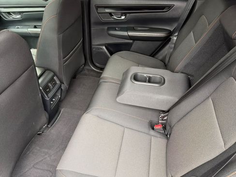 Used 2025 Honda CR-V Sport image 4