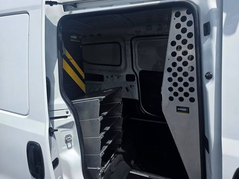 Used 2022 RAM ProMaster City Tradesman FWD image 15