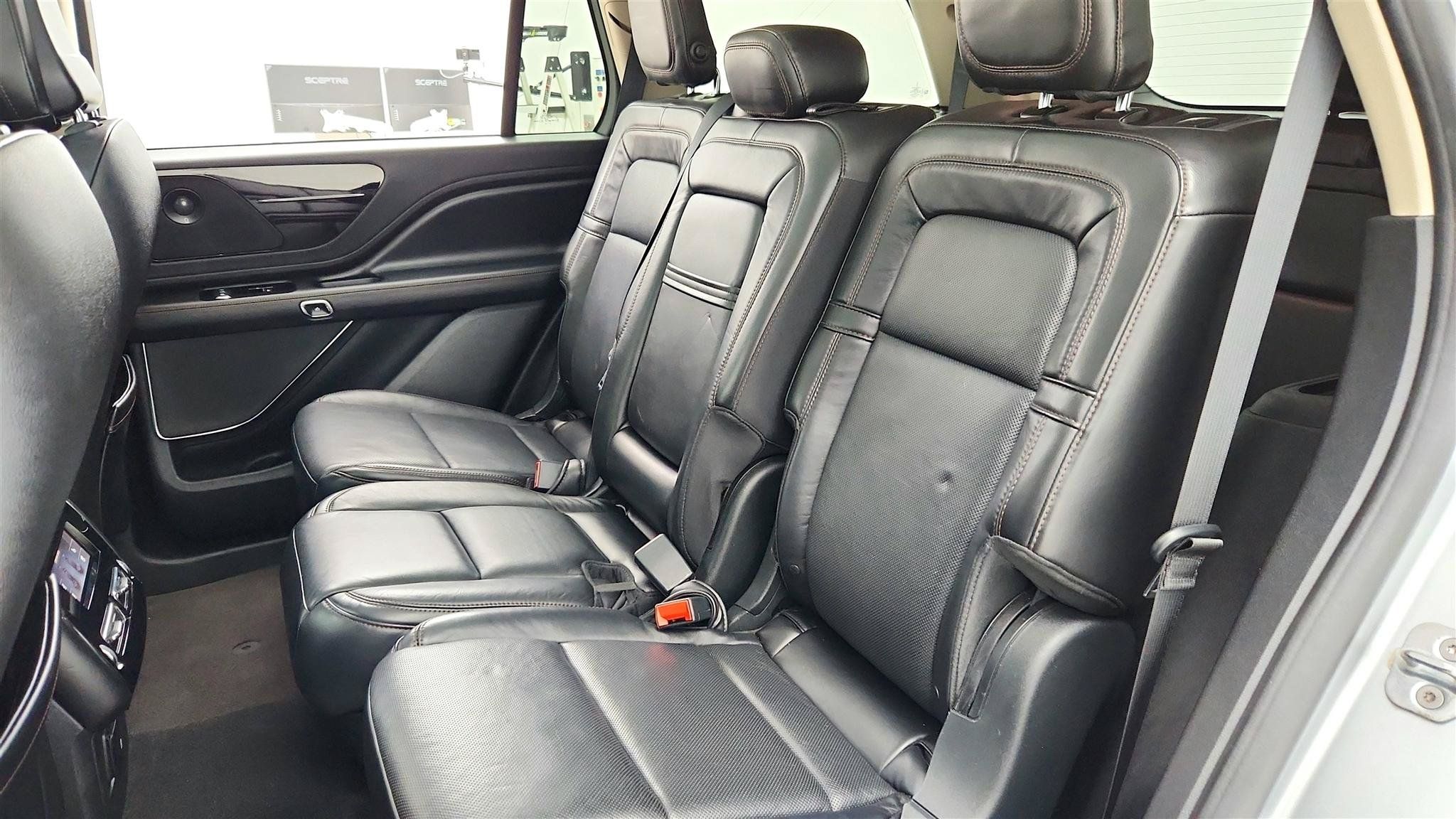 Used 2020 Lincoln Aviator Reserve w/ Elements Package Plus AWD/4WD image 33