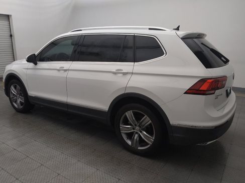 Used 2021 Volkswagen Tiguan SEL w/ 3-Row Tiguan MDO Package FWD image 3