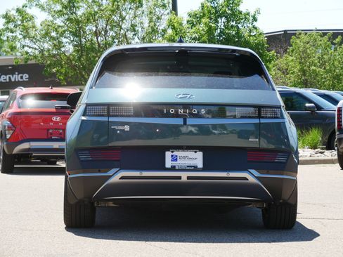 Used 2024 Hyundai Ioniq 5 SEL AWD/4WD image 7