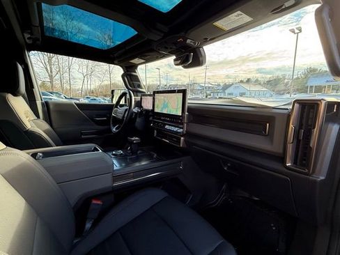 Used 2024 GMC Hummer EV 3X w/ Extreme Off-Road Package AWD/4WD image 70