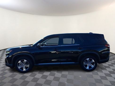 Used 2023 Honda Pilot EX-L image 4