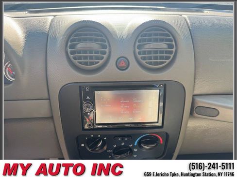 Used 2007 Jeep Liberty Limited AWD/4WD image 17