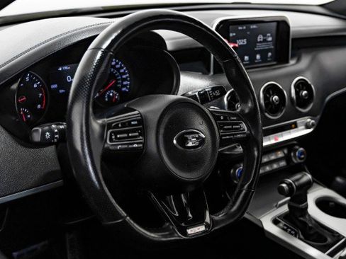 Used 2018 Kia Stinger GT image 14