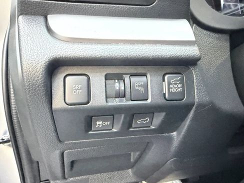Used 2018 Subaru Forester 2.5i Premium AWD/4WD image 16