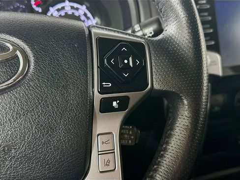Used 2022 Toyota 4Runner SR5 image 26