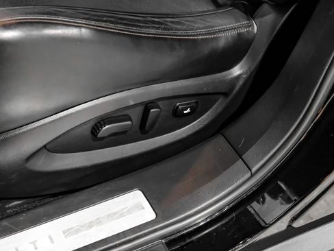 Used 2016 INFINITI QX70 3.7 w/ Premium Package image 38