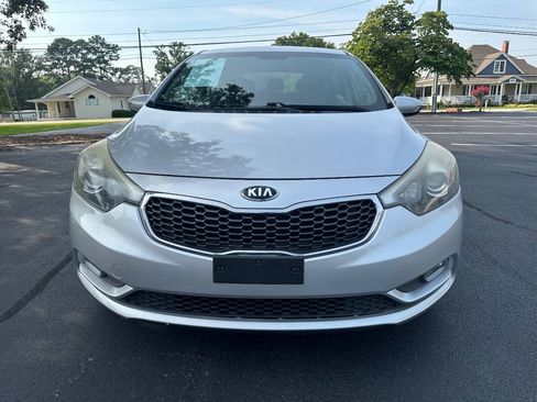 Used 2016 Kia Forte EX FWD image 3