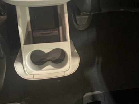 Used 2023 Chrysler Pacifica Touring-L w/ Uconnect Theater Family Group image 21