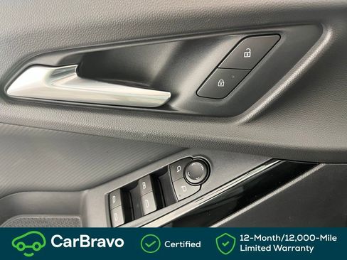 Used 2026 Chevrolet Equinox LT w/ Convenience Package II AWD/4WD image 25