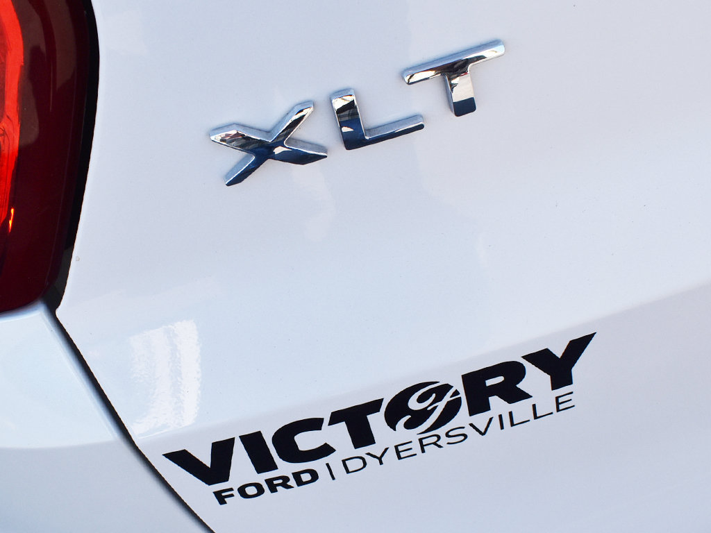 Used 2019 Ford Explorer XLT w/ Equipment Group 202A AWD/4WD image 17
