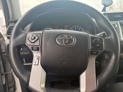 Used 2017 Toyota 4Runner SR5 image 42