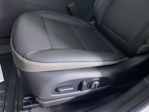 New 2026 Chevrolet Trax ACTIV w/ Driver Confidence Package image 9