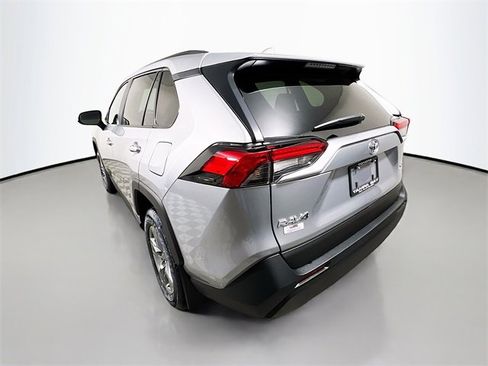 New 2025 Toyota RAV4 XLE image 5