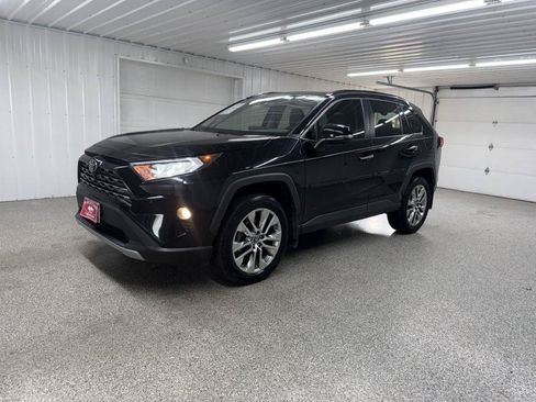 Used 2019 Toyota RAV4 Limited w/ Advanced Technology Package FWD image 3